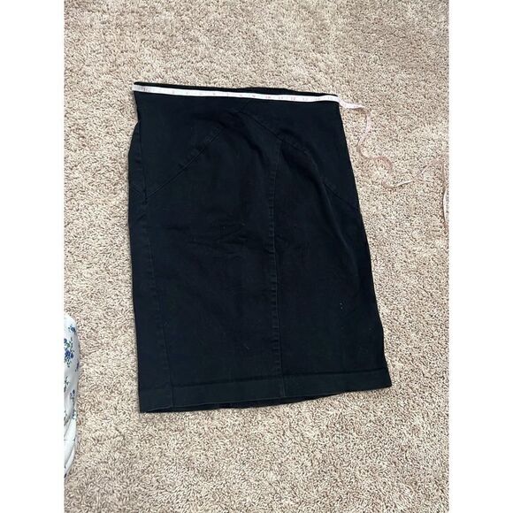 Nicole Miller Black Demin feel Midi Skirt size 10 - Picture 1 of 3
